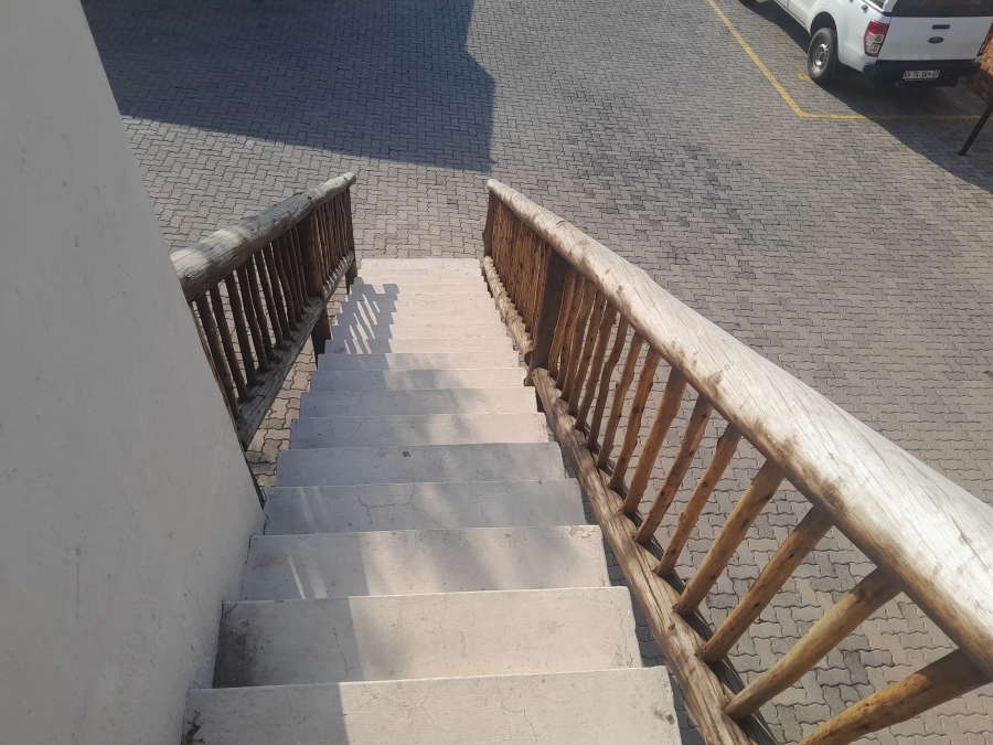2 Bedroom Property for Sale in La Montagne Gauteng