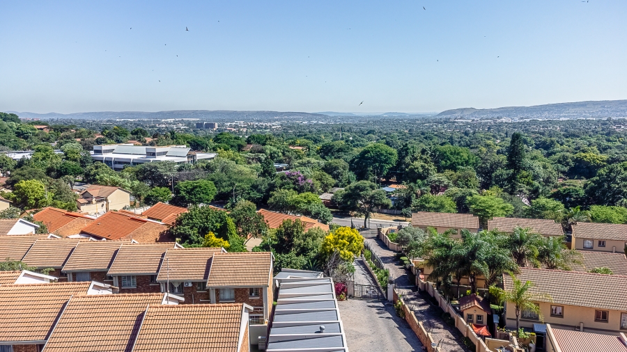 2 Bedroom Property for Sale in La Montagne Gauteng