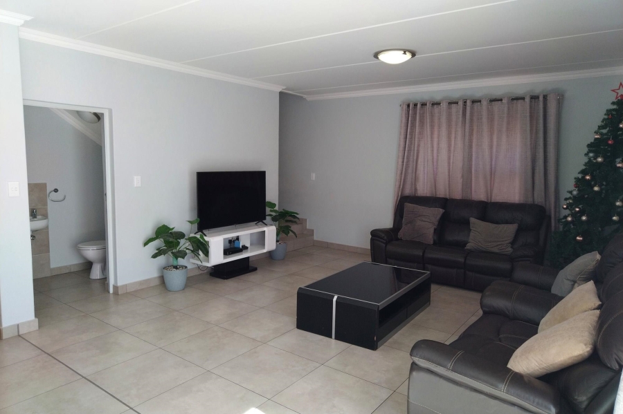 3 Bedroom Property for Sale in Thatchfield Estate Gauteng