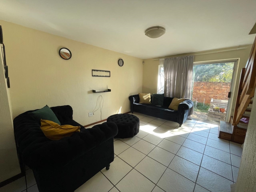 3 Bedroom Property for Sale in Bromhof Gauteng