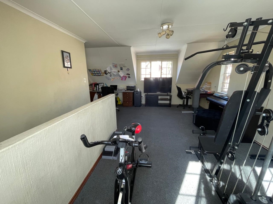 3 Bedroom Property for Sale in Bromhof Gauteng