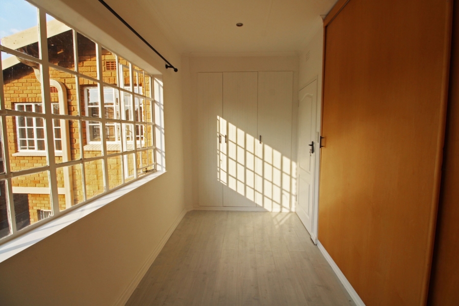 2 Bedroom Property for Sale in Bryanston Gauteng
