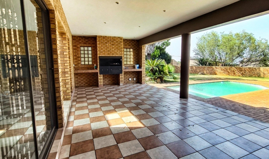 4 Bedroom Property for Sale in Meyersdal Gauteng