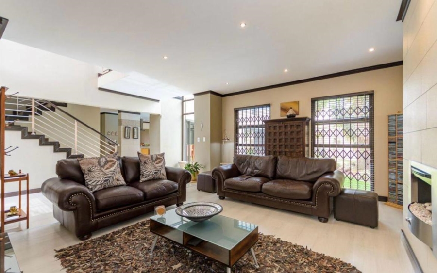 4 Bedroom Property for Sale in Aspen Hills Gauteng
