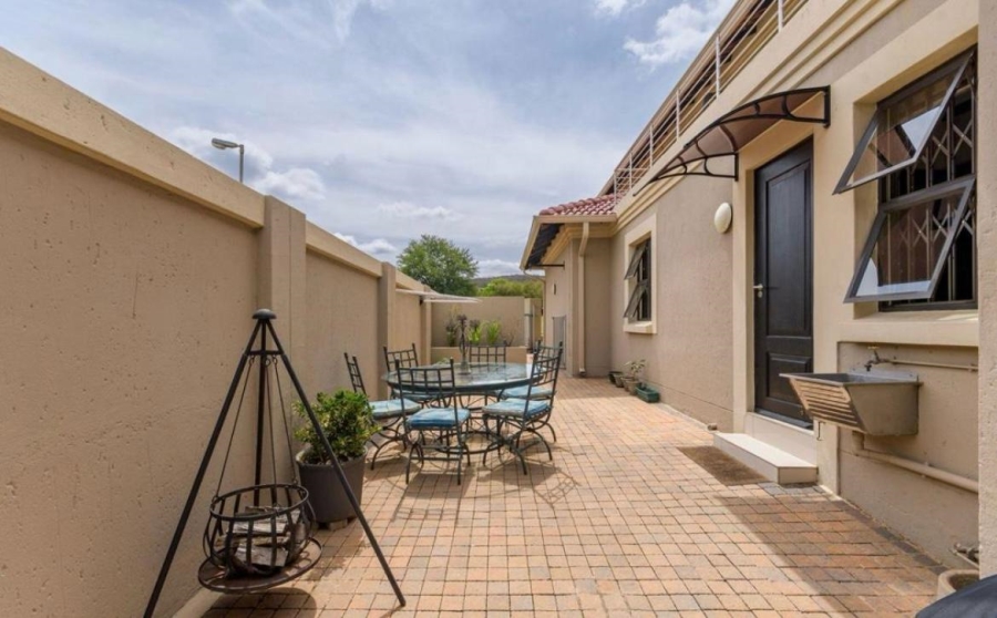 4 Bedroom Property for Sale in Aspen Hills Gauteng