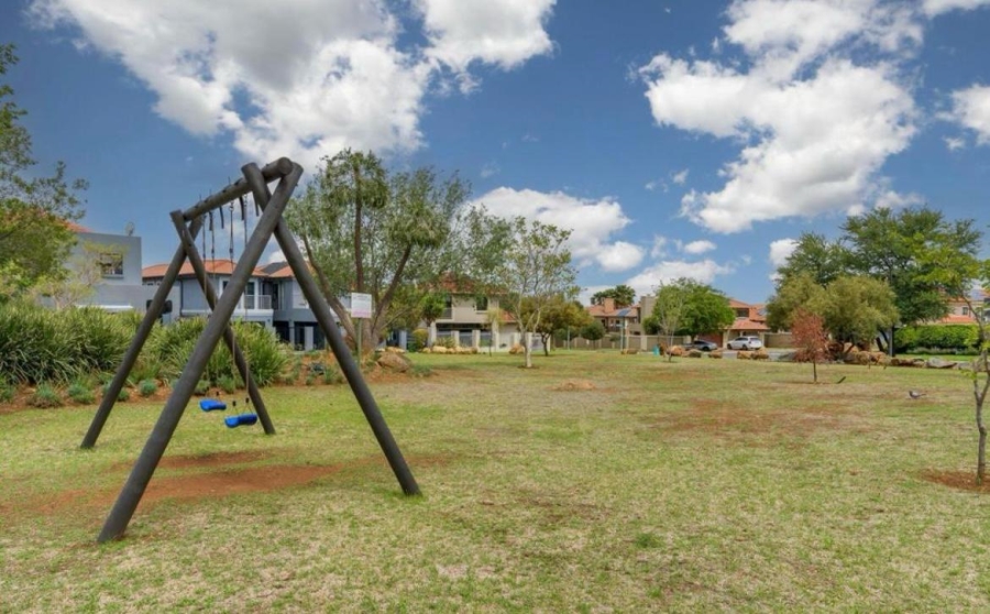 4 Bedroom Property for Sale in Aspen Hills Gauteng