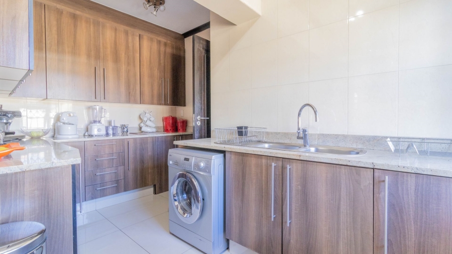 4 Bedroom Property for Sale in Aspen Hills Gauteng