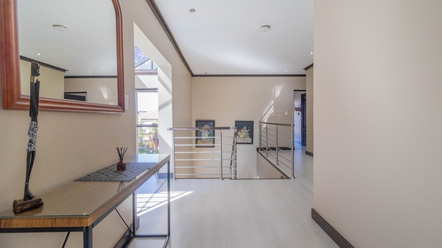 4 Bedroom Property for Sale in Aspen Hills Gauteng