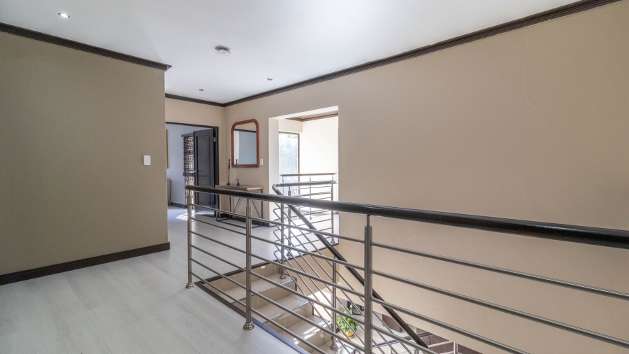 4 Bedroom Property for Sale in Aspen Hills Gauteng