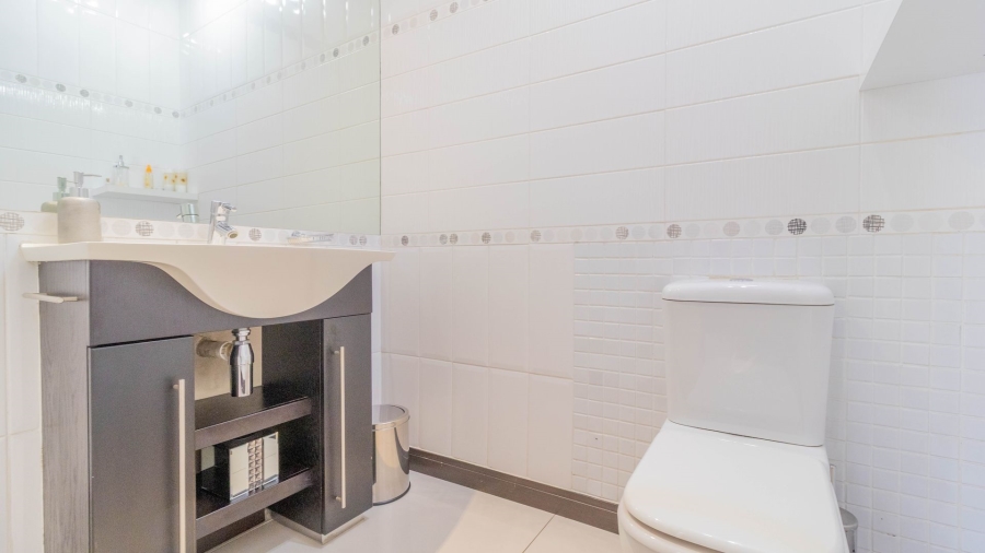 4 Bedroom Property for Sale in Aspen Hills Gauteng