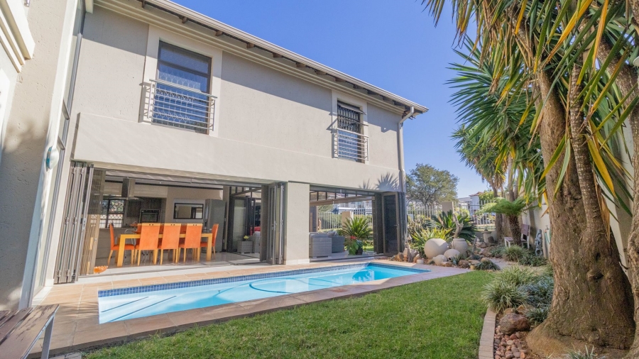 4 Bedroom Property for Sale in Aspen Hills Gauteng