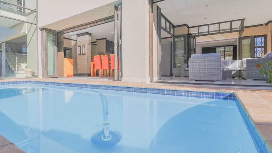 4 Bedroom Property for Sale in Aspen Hills Gauteng