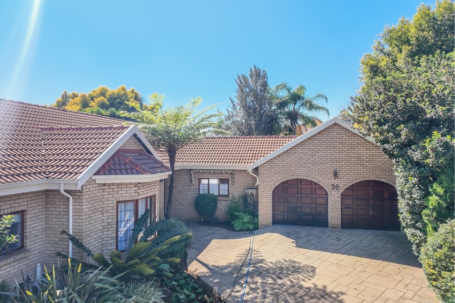 3 Bedroom Property for Sale in Eldoraigne Gauteng