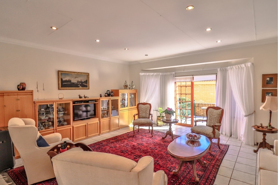 3 Bedroom Property for Sale in Eldoraigne Gauteng