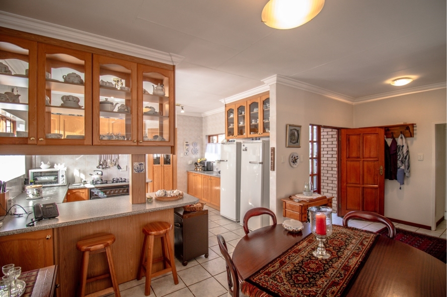 3 Bedroom Property for Sale in Eldoraigne Gauteng