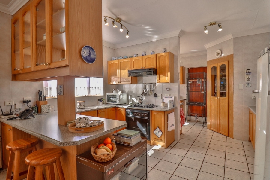 3 Bedroom Property for Sale in Eldoraigne Gauteng