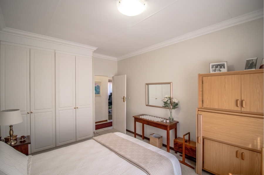 3 Bedroom Property for Sale in Eldoraigne Gauteng