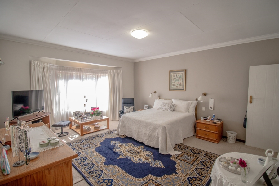 3 Bedroom Property for Sale in Eldoraigne Gauteng