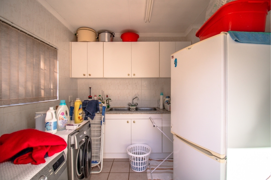 3 Bedroom Property for Sale in Eldoraigne Gauteng