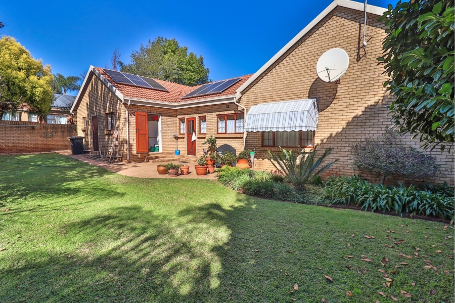 3 Bedroom Property for Sale in Eldoraigne Gauteng