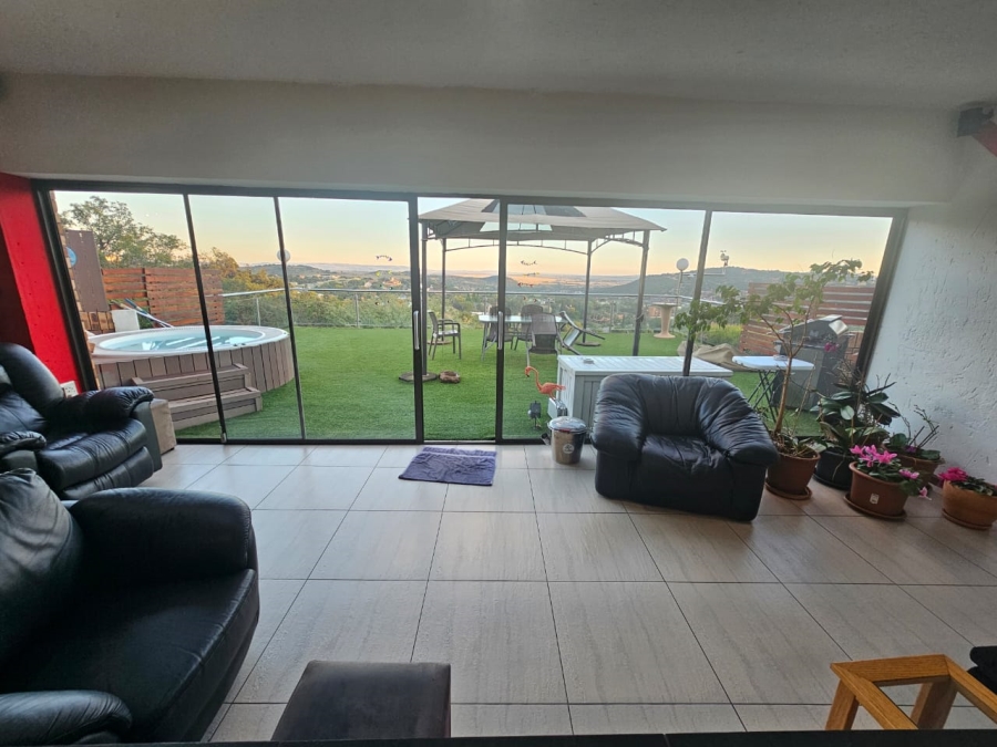 3 Bedroom Property for Sale in Bassonia Gauteng