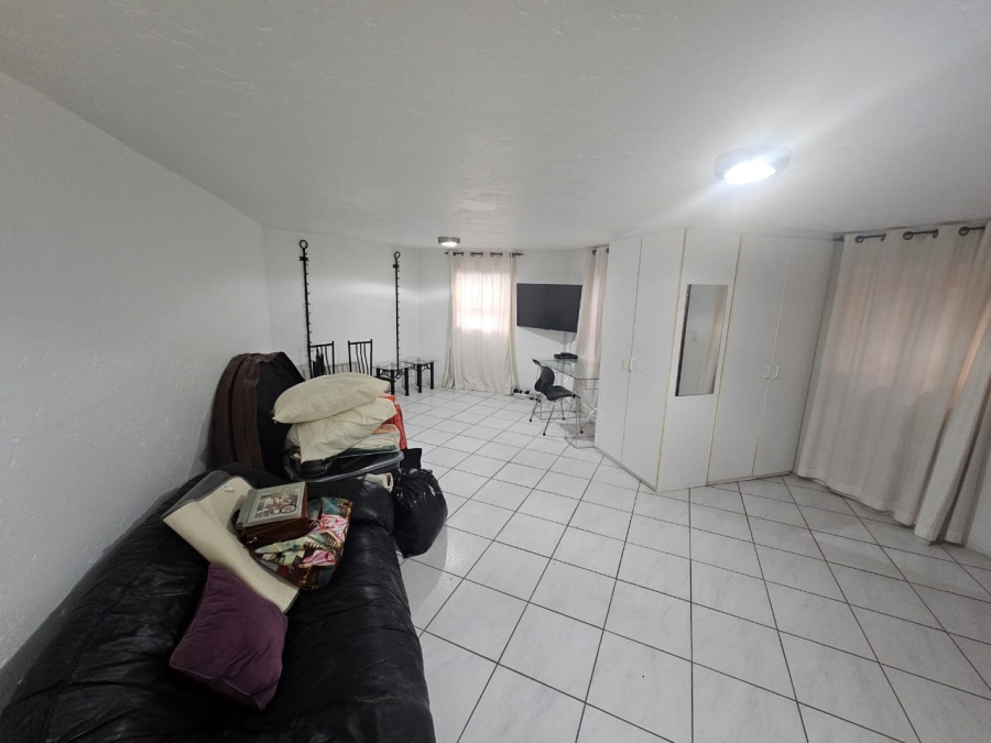 3 Bedroom Property for Sale in Bassonia Gauteng