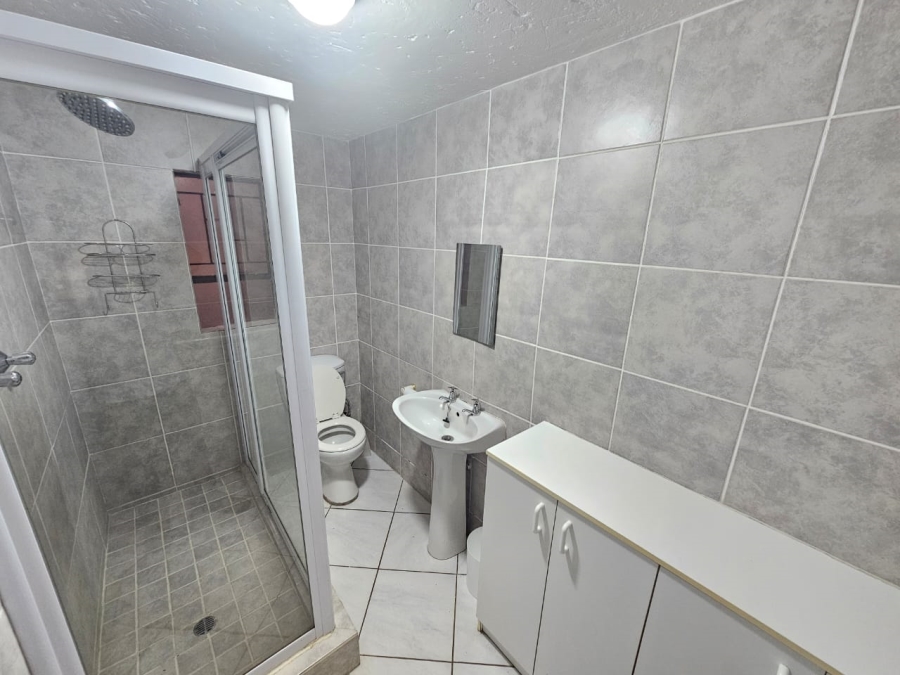 3 Bedroom Property for Sale in Bassonia Gauteng