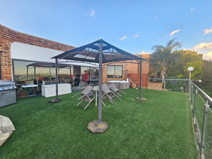 3 Bedroom Property for Sale in Bassonia Gauteng