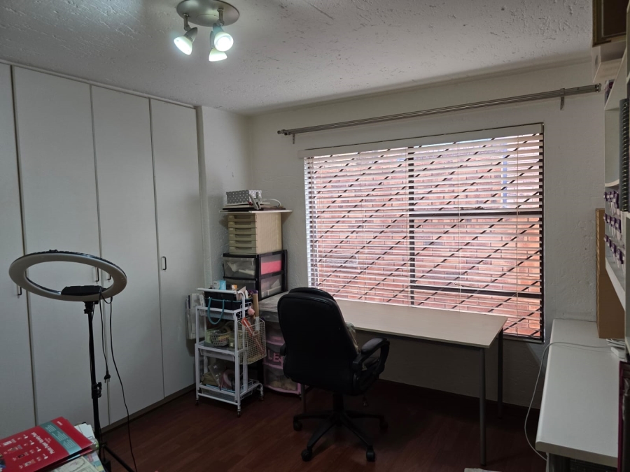 3 Bedroom Property for Sale in Bassonia Gauteng