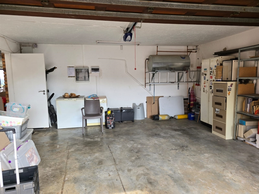 3 Bedroom Property for Sale in Bassonia Gauteng