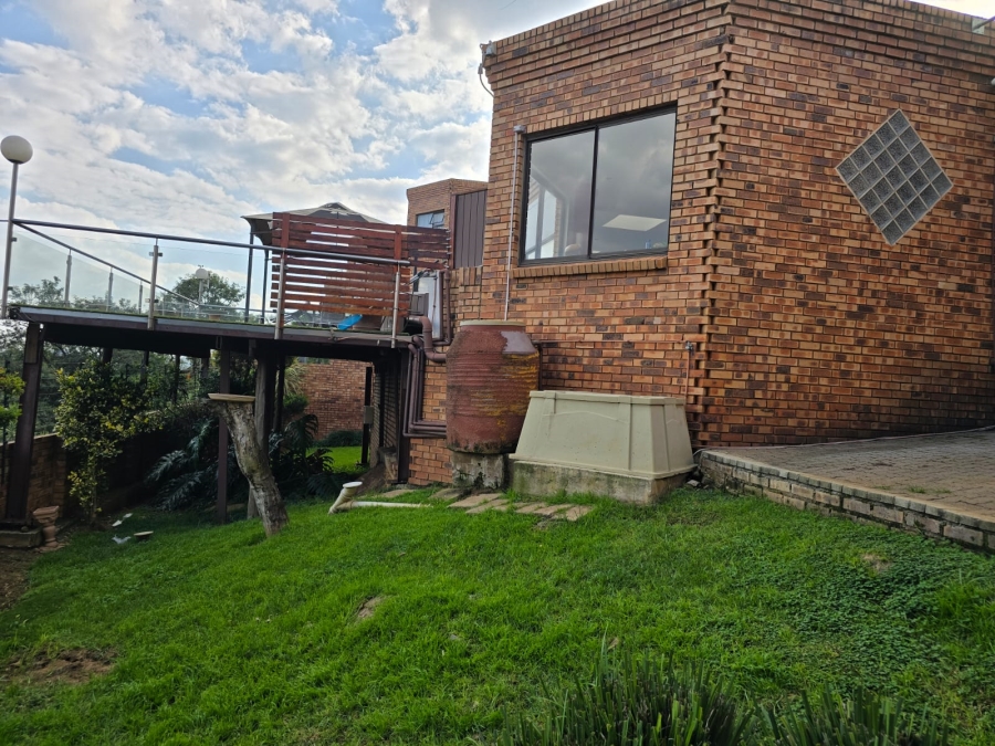 3 Bedroom Property for Sale in Bassonia Gauteng