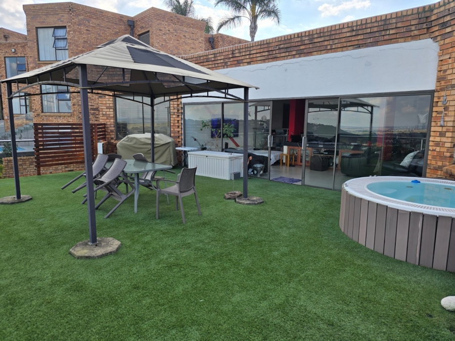3 Bedroom Property for Sale in Bassonia Gauteng