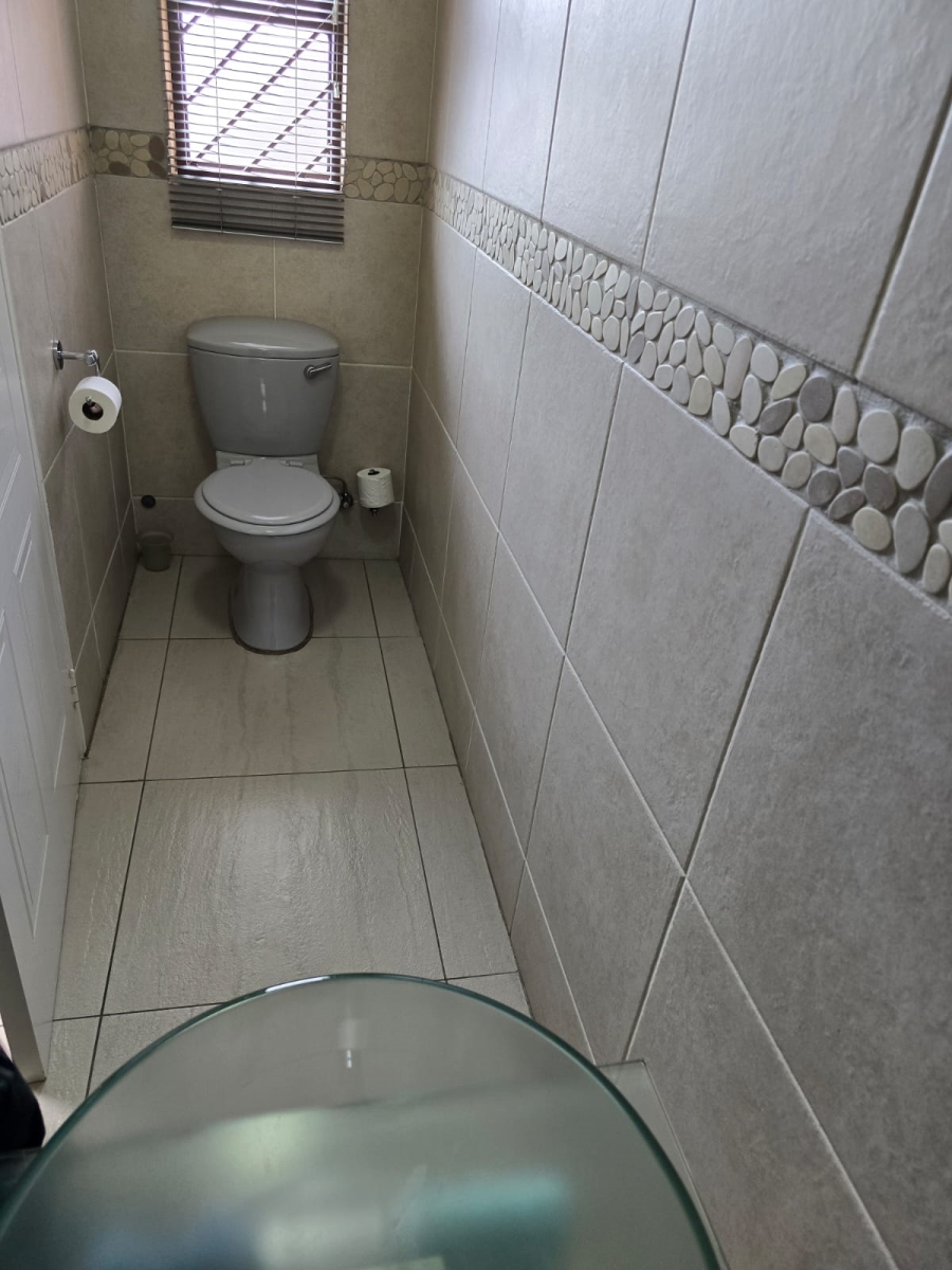 3 Bedroom Property for Sale in Bassonia Gauteng