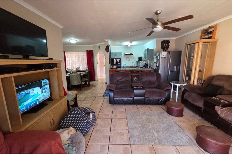 3 Bedroom Property for Sale in Wierda Park Gauteng