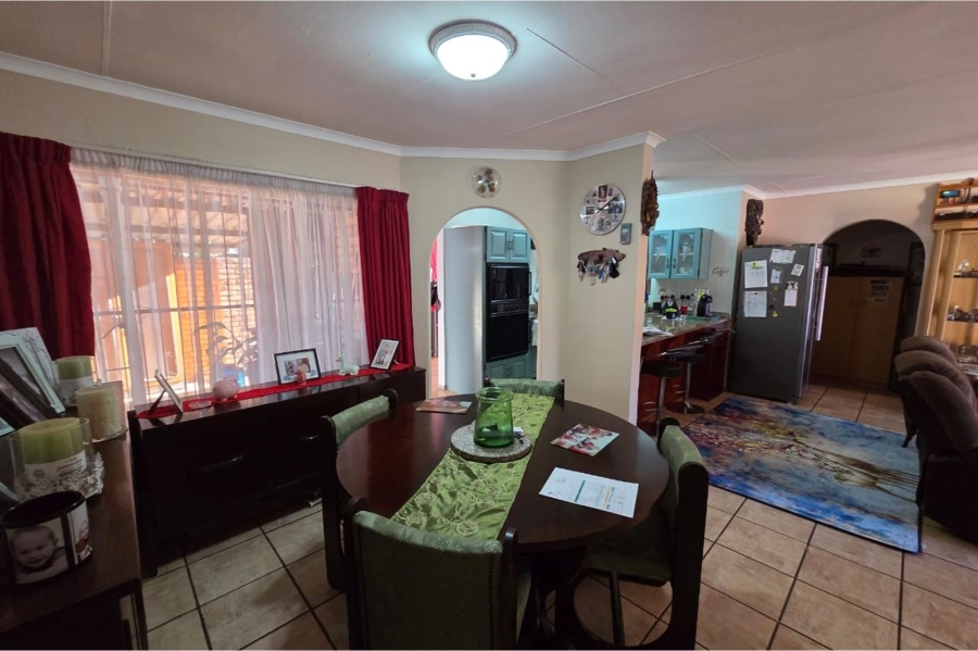 3 Bedroom Property for Sale in Wierda Park Gauteng