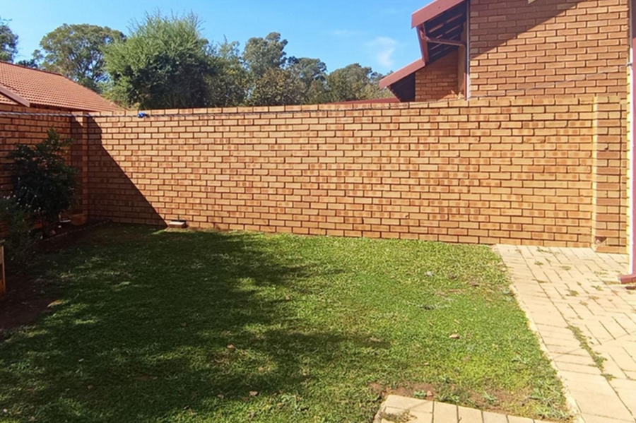 2 Bedroom Property for Sale in Equestria Gauteng