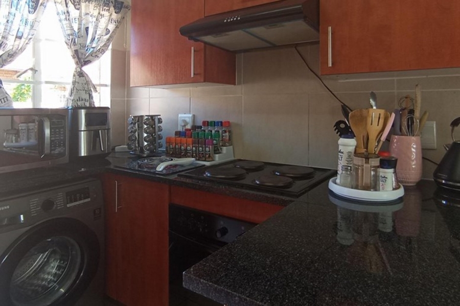 2 Bedroom Property for Sale in Equestria Gauteng