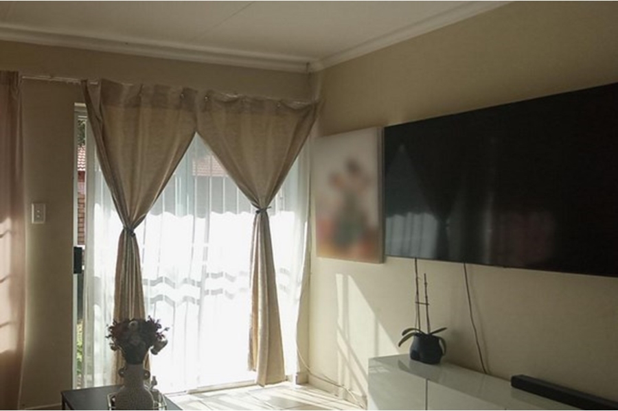 2 Bedroom Property for Sale in Equestria Gauteng
