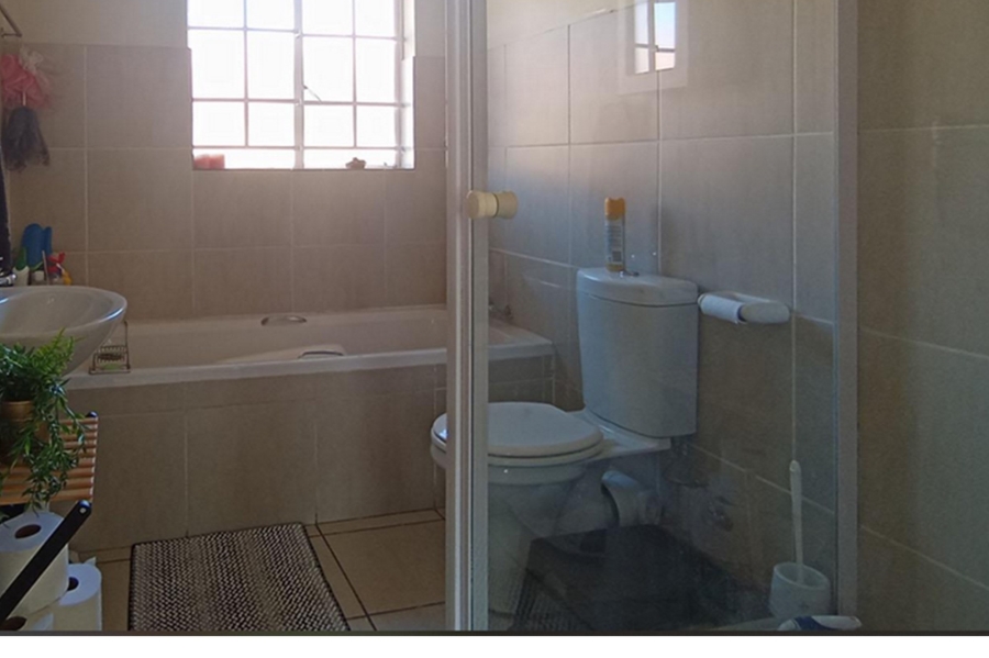 2 Bedroom Property for Sale in Equestria Gauteng