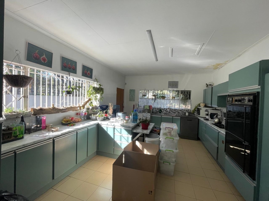 To Let 4 Bedroom Property for Rent in Fairland Gauteng
