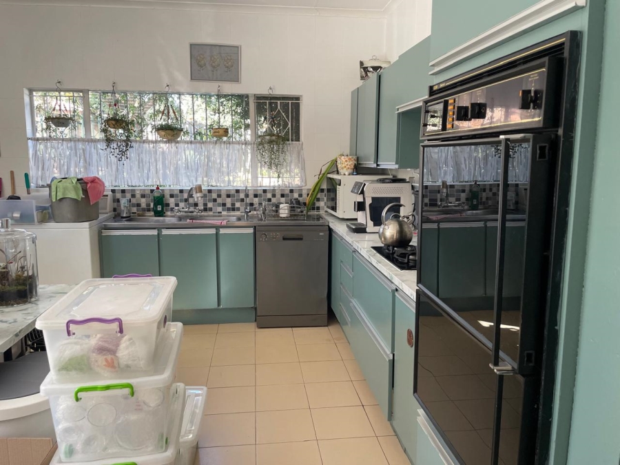 To Let 4 Bedroom Property for Rent in Fairland Gauteng