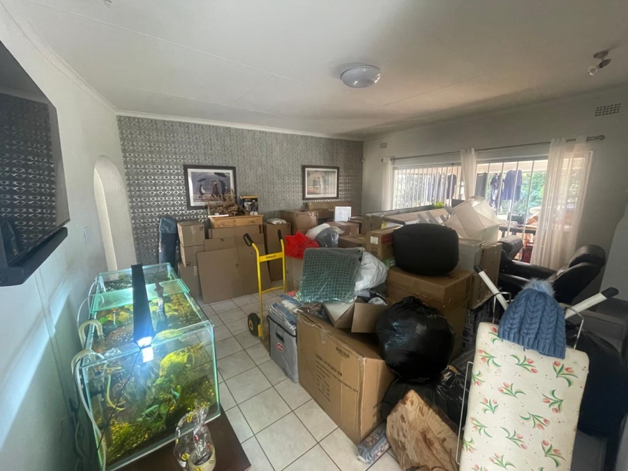 To Let 4 Bedroom Property for Rent in Fairland Gauteng