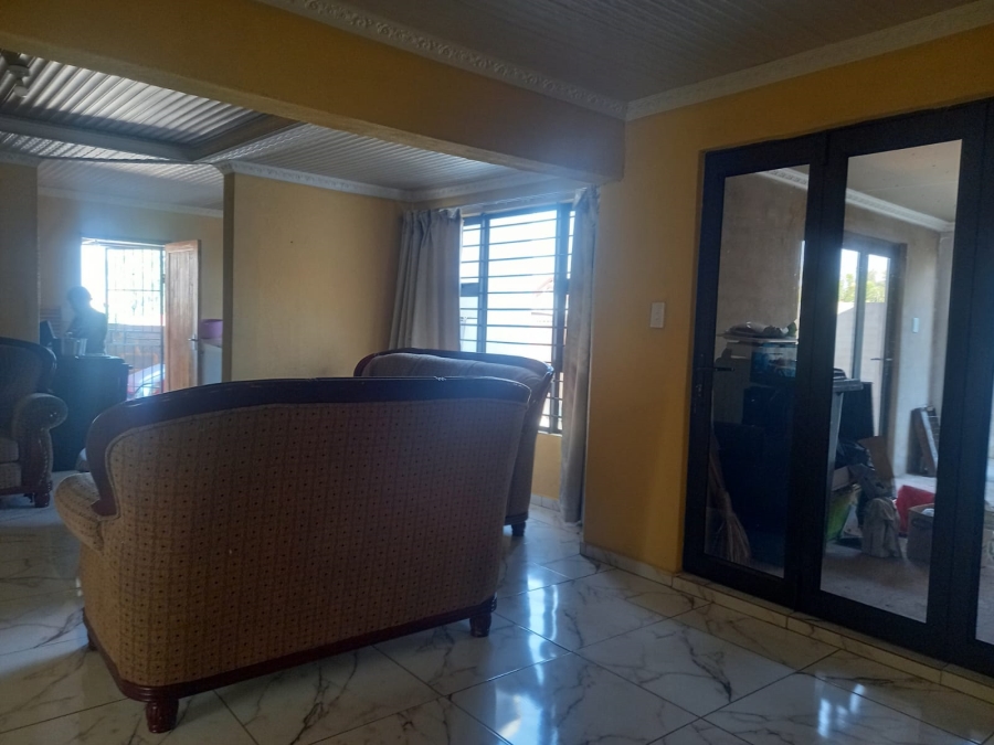 3 Bedroom Property for Sale in Clayville Gauteng