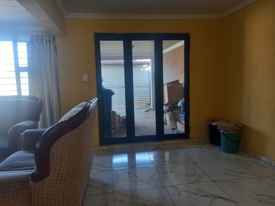 3 Bedroom Property for Sale in Clayville Gauteng