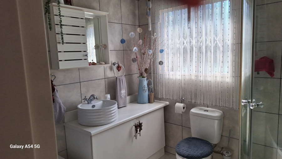 3 Bedroom Property for Sale in Crystal Park Gauteng