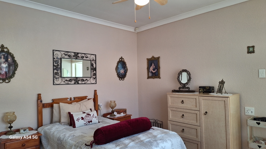 3 Bedroom Property for Sale in Crystal Park Gauteng