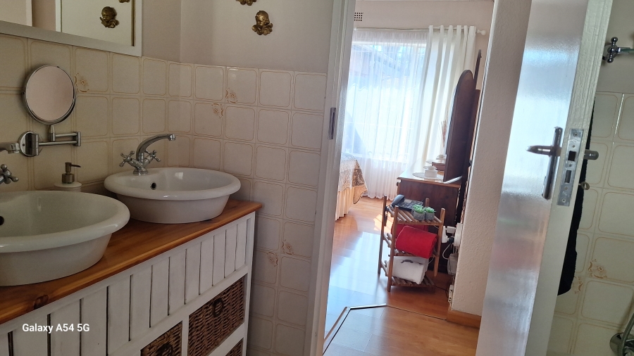 3 Bedroom Property for Sale in Crystal Park Gauteng
