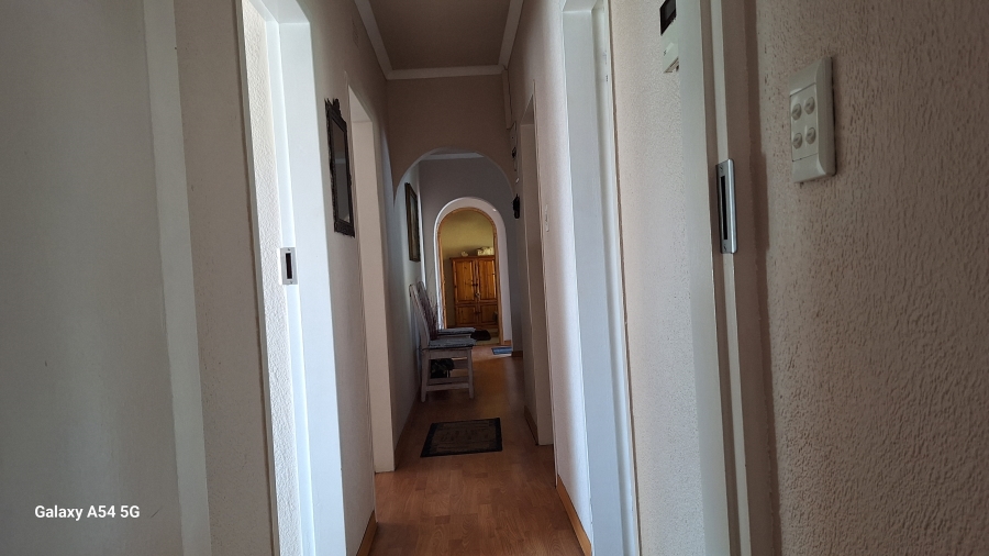 3 Bedroom Property for Sale in Crystal Park Gauteng