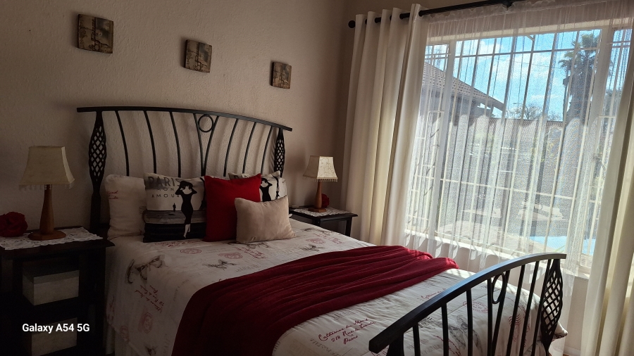 3 Bedroom Property for Sale in Crystal Park Gauteng
