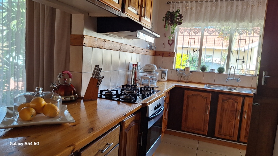 3 Bedroom Property for Sale in Crystal Park Gauteng